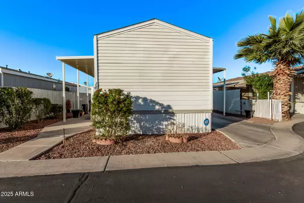 Glendale, AZ 85305,8427 W GLENDALE Avenue #184