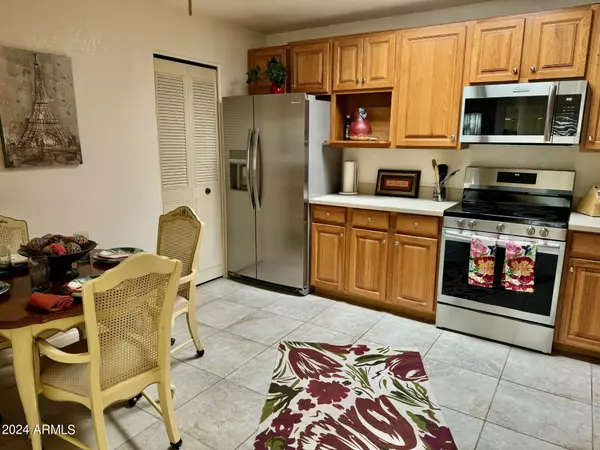 14300 W BELL Road #5, Surprise, AZ 85374