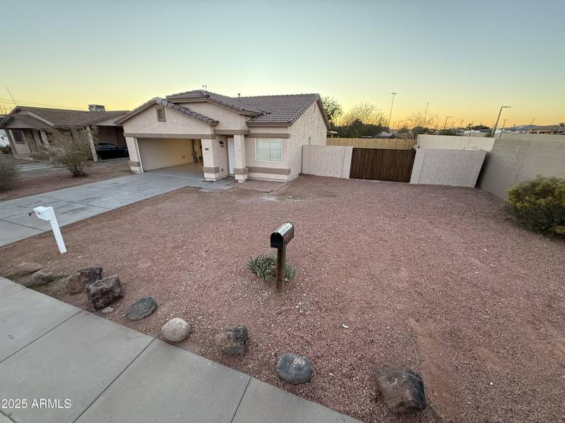 16008 N HOLLYHOCK Street, Surprise, AZ 85378