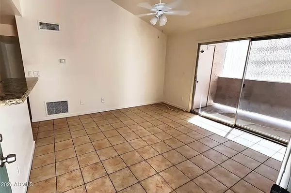 Mesa, AZ 85210,623 W GUADALUPE Road #268