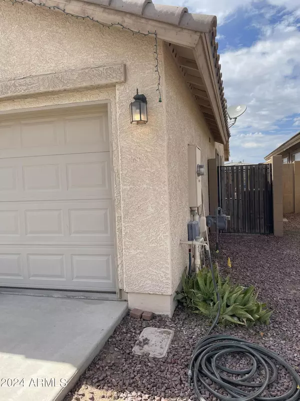 Maricopa, AZ 85138,42244 W CALLE Street