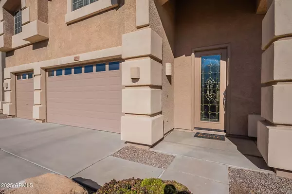 Chandler, AZ 85249,2734 E BIRCHWOOD Place