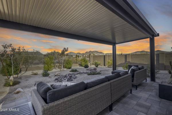 2156 W SIERRA SUNSET Trail, Phoenix, AZ 85085