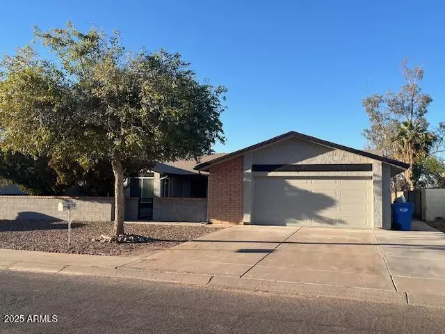 10138 W HIGHLAND Avenue, Phoenix, AZ 85037