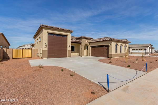 17330 W ROYAL PALM Road, Waddell, AZ 85355