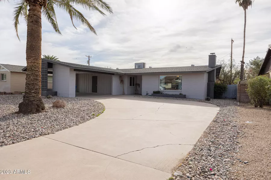 111 E PEBBLE BEACH Drive, Tempe, AZ 85282