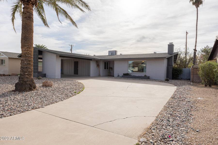 111 E PEBBLE BEACH Drive, Tempe, AZ 85282