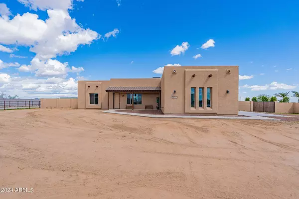 30039 N 209TH Avenue, Wittmann, AZ 85361