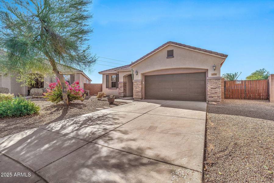 34384 N BARKA Trail, San Tan Valley, AZ 85143