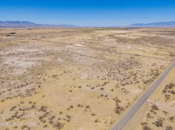 Willcox, AZ 85643,W Old Stewart Road #-