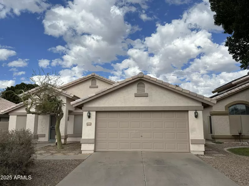 1704 E REDFIELD Road, Gilbert, AZ 85234