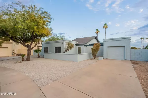 1509 W LOUGHLIN Drive, Chandler, AZ 85224