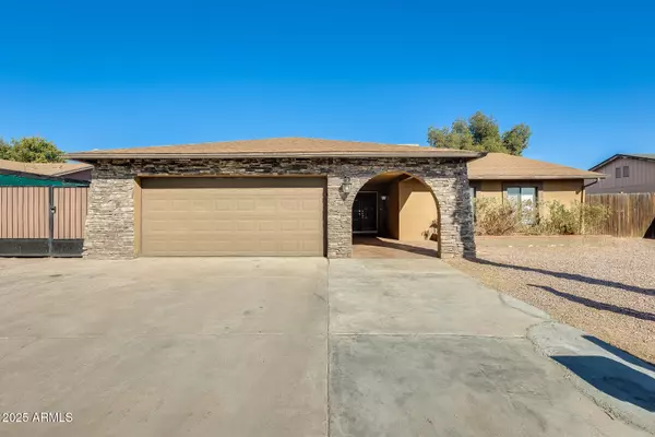 7010 W MEDLOCK Drive, Glendale, AZ 85303