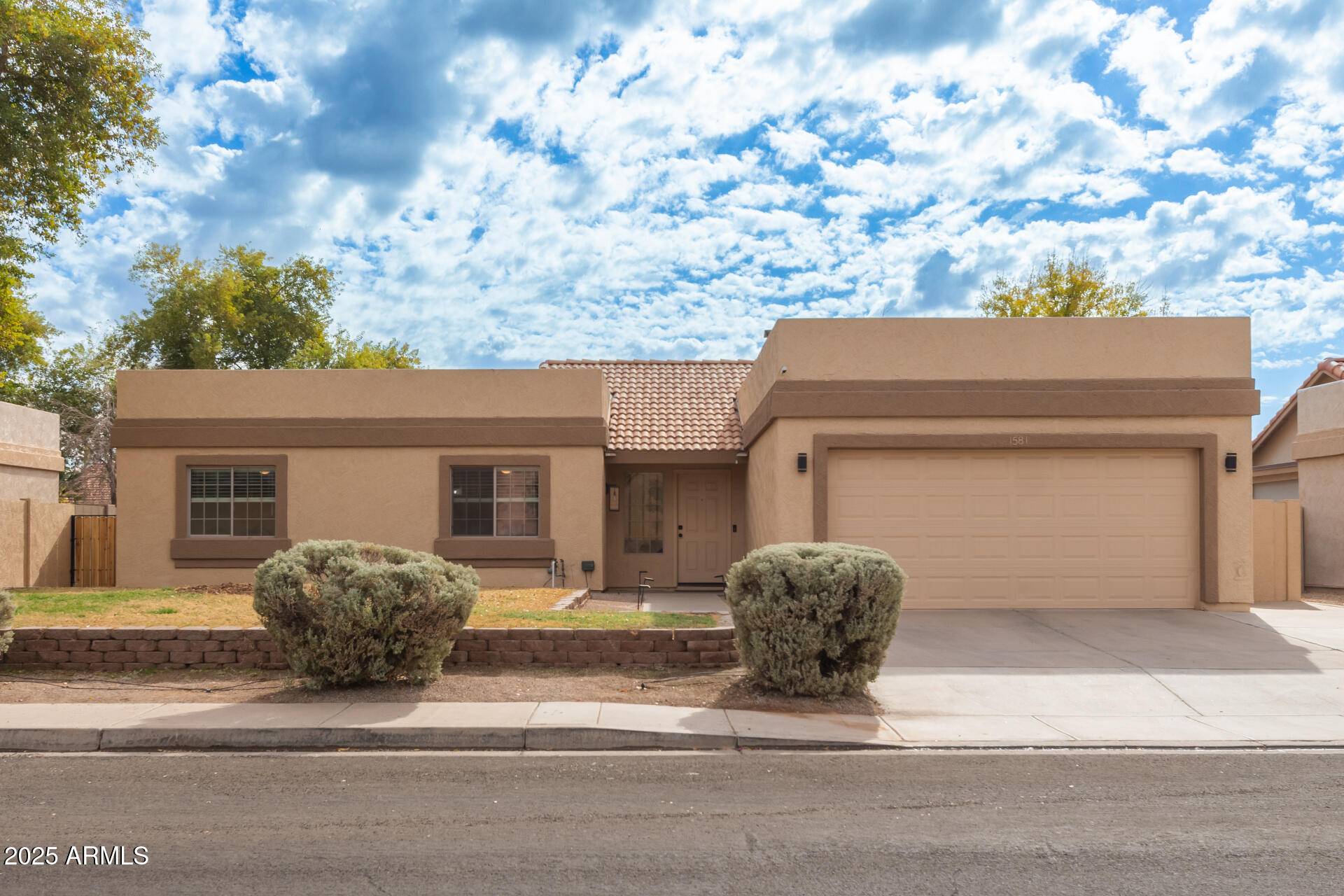 1581 E ELGIN Street,  Chandler,  AZ 85225