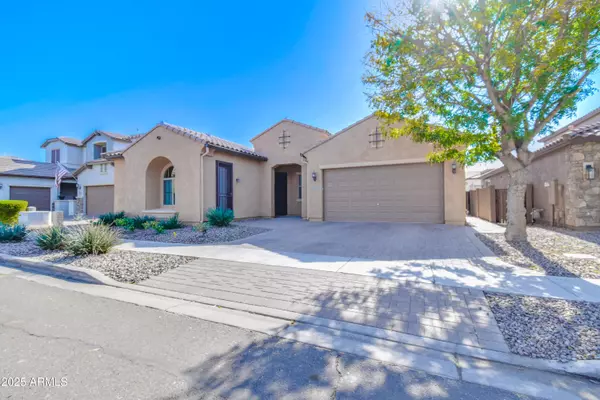 3499 E SHANNON Street, Gilbert, AZ 85295