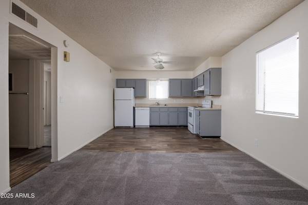 Mesa, AZ 85213,2650 E MCKELLIPS Road #207