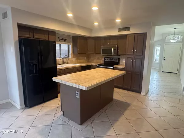 Peoria, AZ 85383,10226 W DALEY Lane