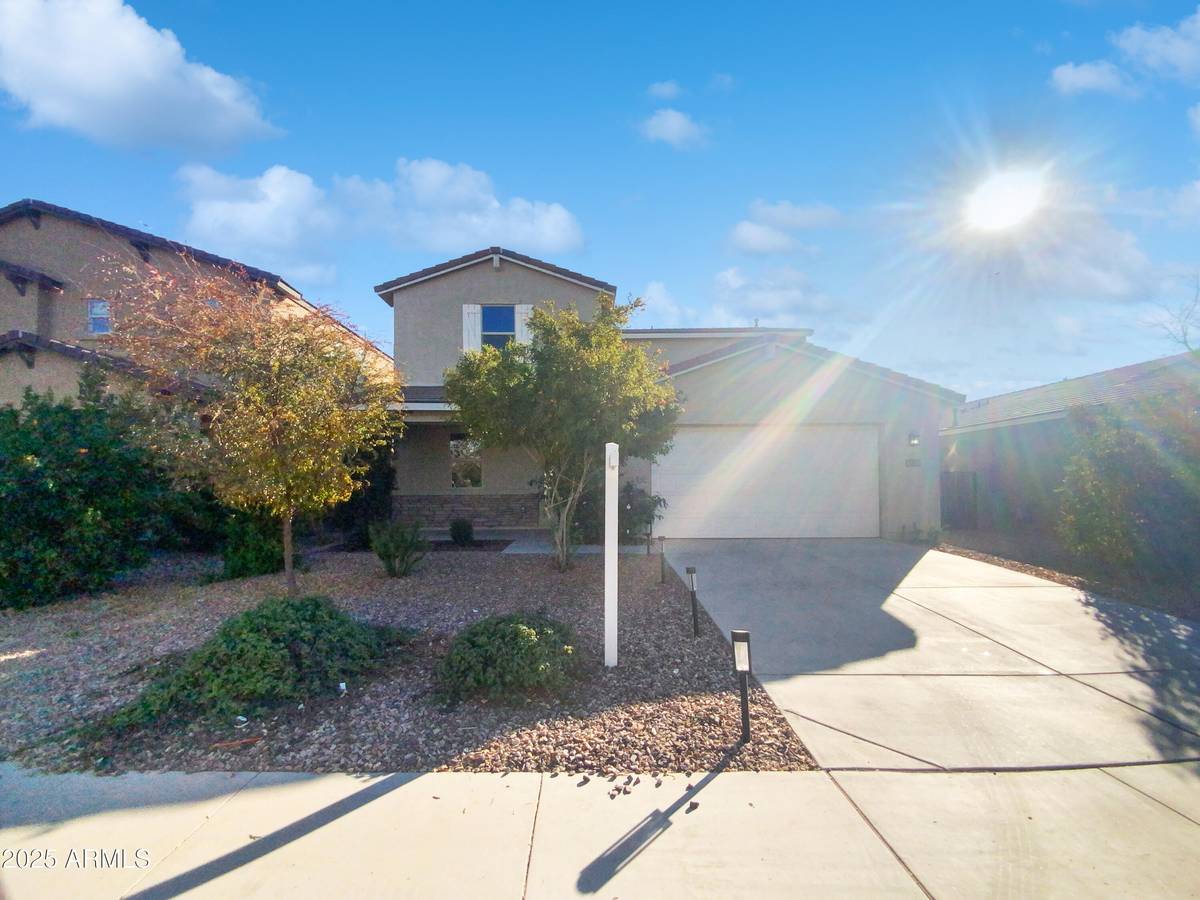 San Tan Valley, AZ 85140,703 W MAGENA Drive