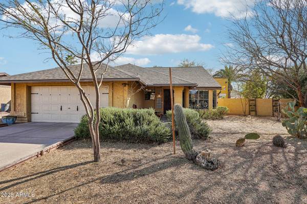 1801 E AIRE LIBRE Avenue, Phoenix, AZ 85022