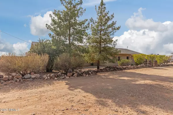 Phoenix, AZ 85086,313 W SADDLE MOUNTAIN Road