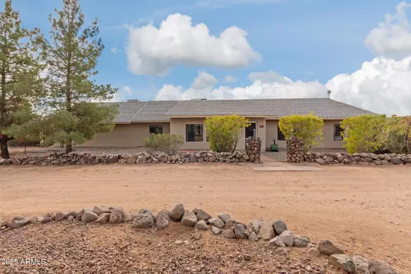 Phoenix, AZ 85086,313 W SADDLE MOUNTAIN Road