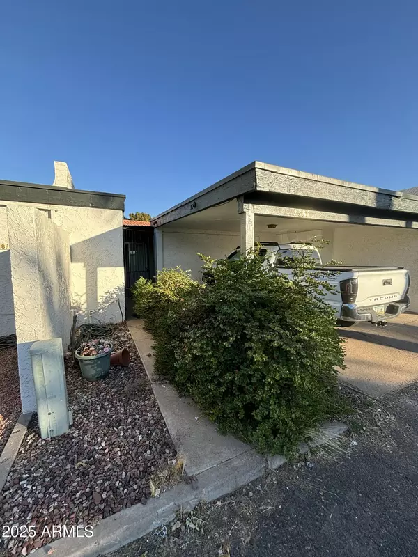 2835 N 49TH Street,  Phoenix,  AZ 85008