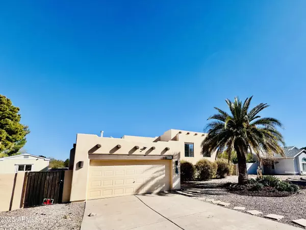 3043 NICHOLS Drive, Sierra Vista, AZ 85650