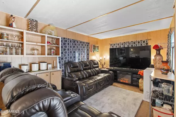 Mesa, AZ 85207,7807 E MAIN Street #B-15