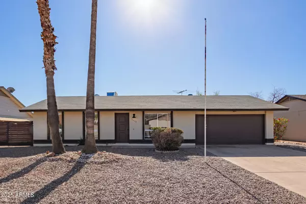 10533 W LAWRENCE Lane, Peoria, AZ 85345