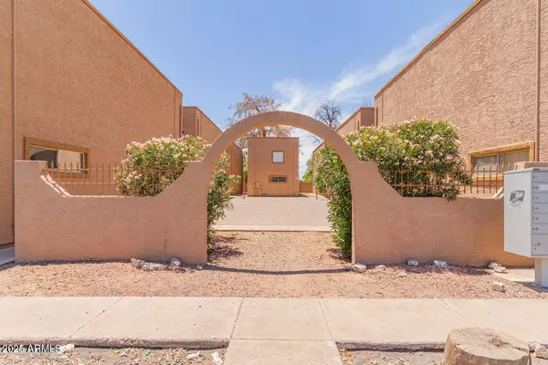 6302 N 64TH Drive #4, Glendale, AZ 85301