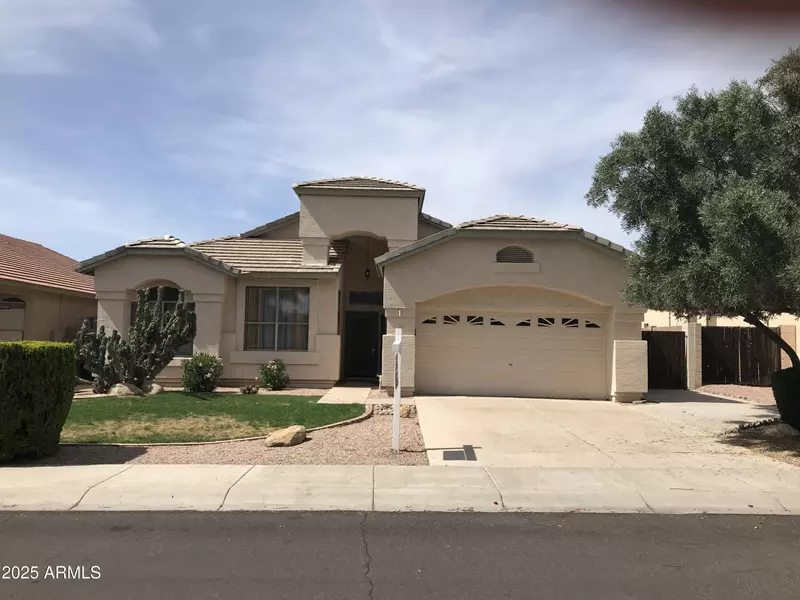 3950 E CODY Avenue, Gilbert, AZ 85234