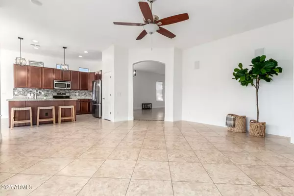 Chandler, AZ 85286,2523 E CHESTER Drive