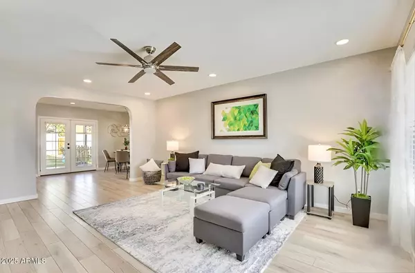 Phoenix, AZ 85016,2502 E ELM Street