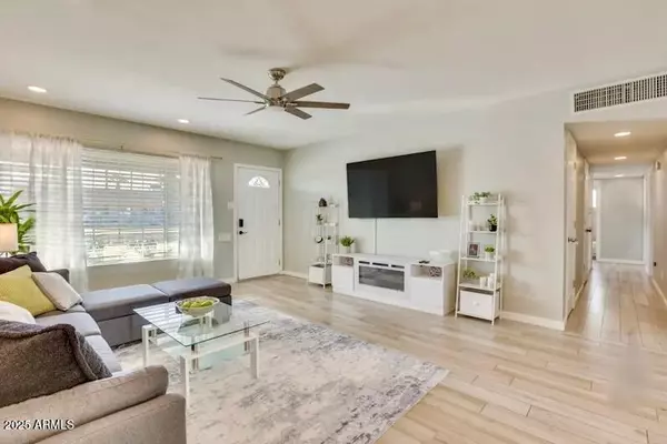 Phoenix, AZ 85016,2502 E ELM Street