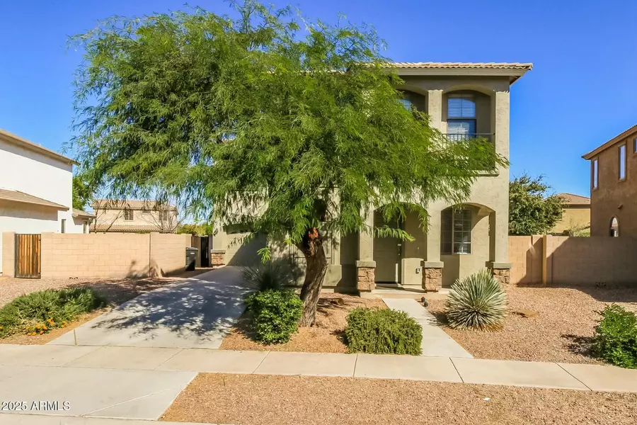 3949 S SPLENDOR Place, Gilbert, AZ 85297