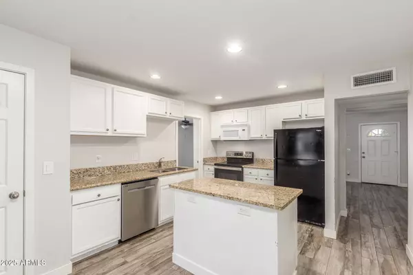 Phoenix, AZ 85053,14846 N 29TH Avenue