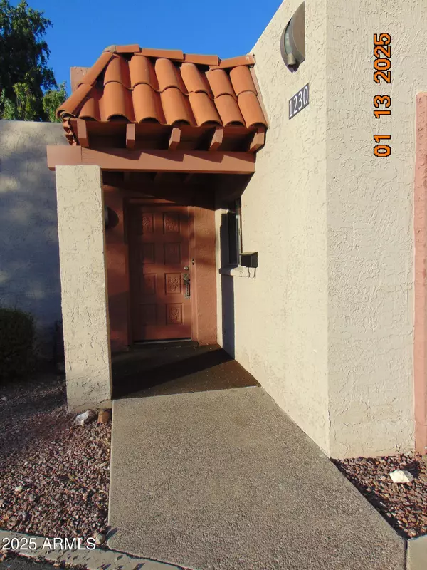 Phoenix, AZ 85014,1230 E ENCANTADA Place