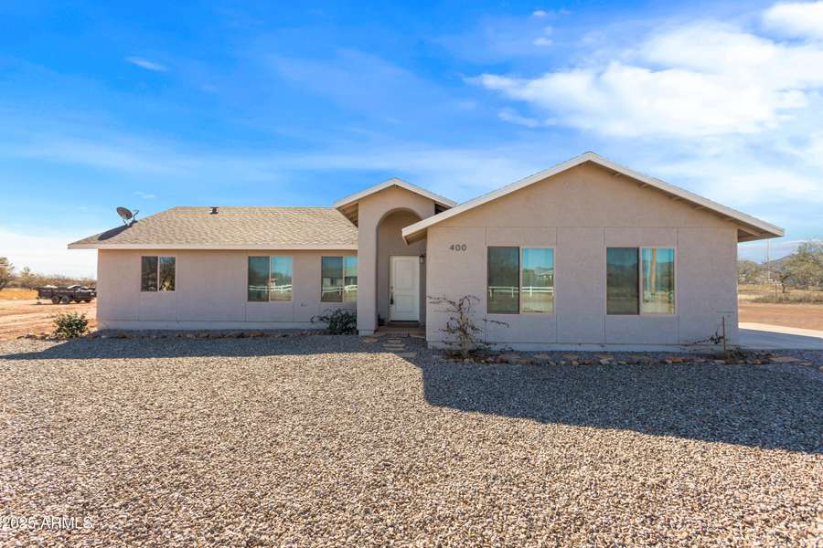 400 E BIRCH Street, Huachuca City, AZ 85616