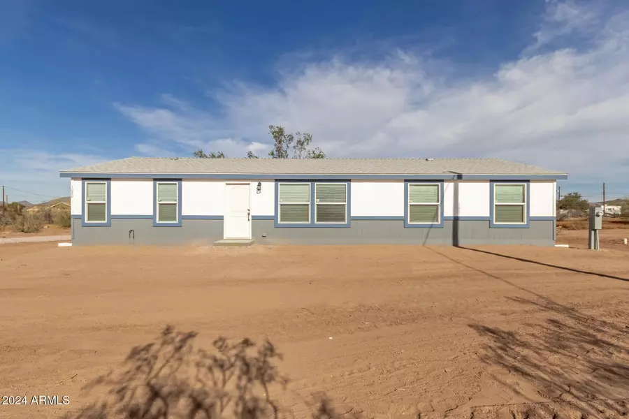 1080 W FOOTHILL Street, Apache Junction, AZ 85120