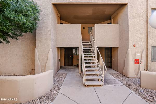 Scottsdale, AZ 85257,8155 E ROOSEVELT Street #208