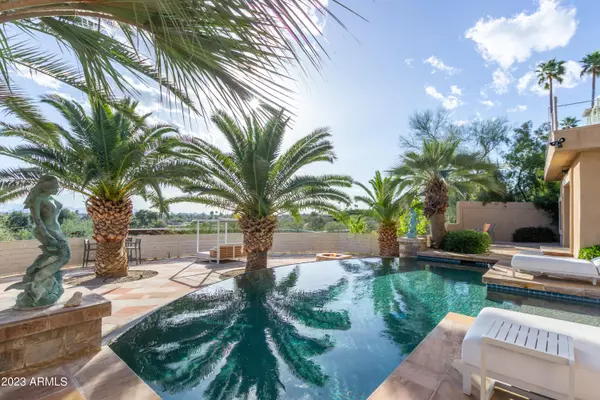 Paradise Valley, AZ 85253,6038 N 44TH Street