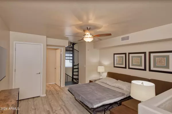 Phoenix, AZ 85014,724 E DEVONSHIRE Avenue #106