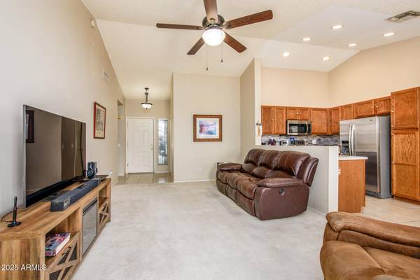 Chandler, AZ 85249,6877 S OAKMONT Drive