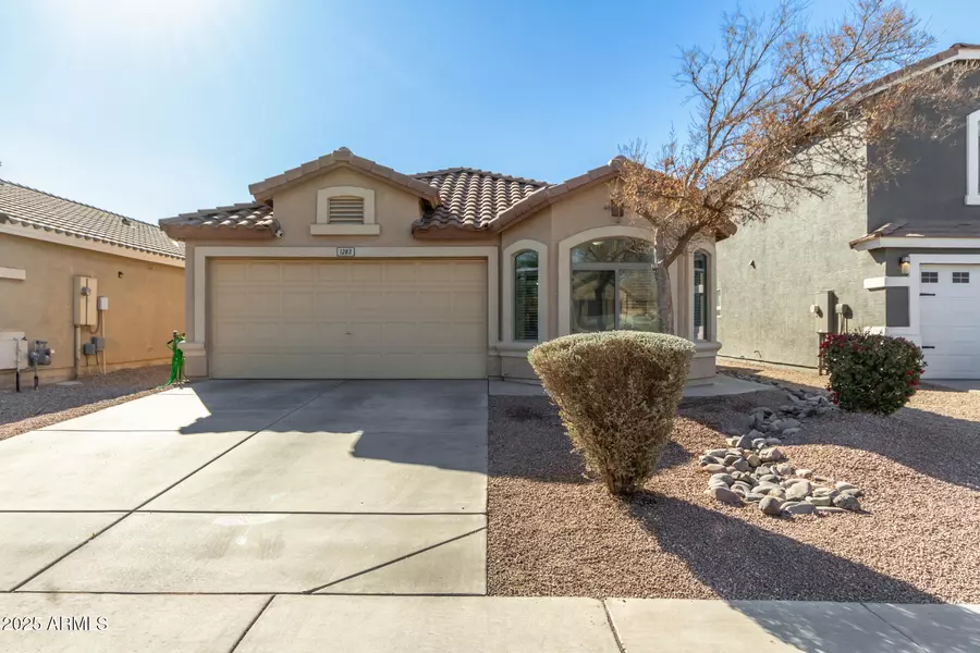 1283 E ESTELLE Lane, San Tan Valley, AZ 85140