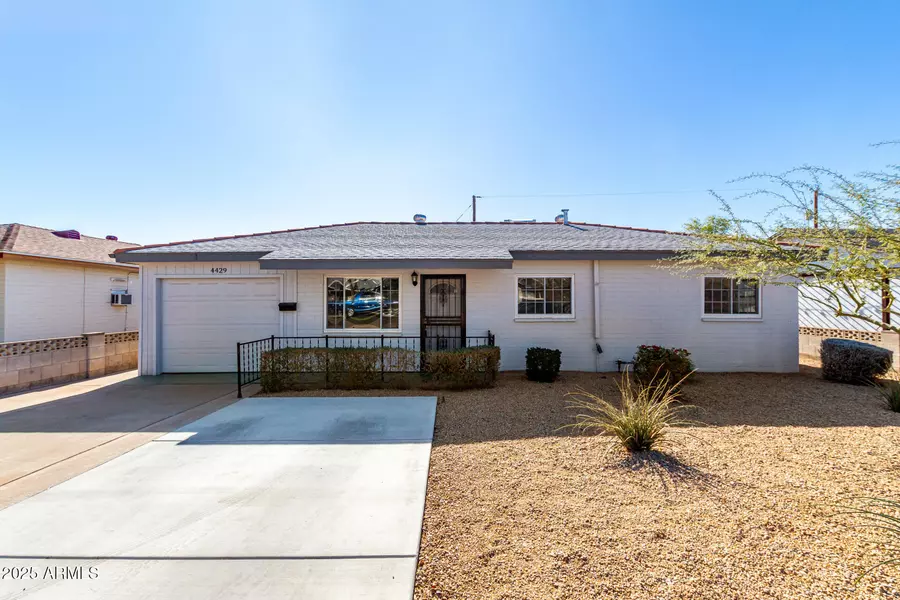 4429 E GLENROSA Avenue, Phoenix, AZ 85018