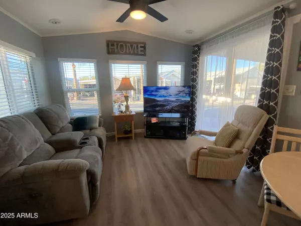 Apache Junction, AZ 85119,2208 W KLAMATH Avenue #208