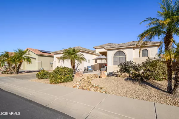 17824 W ADDIE Lane, Surprise, AZ 85374