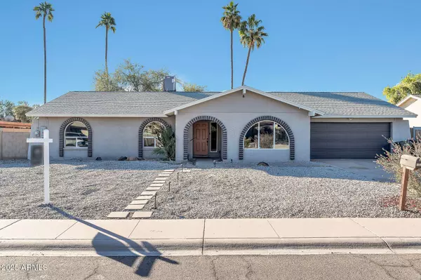 2637 E Desert Cove Avenue, Phoenix, AZ 85028