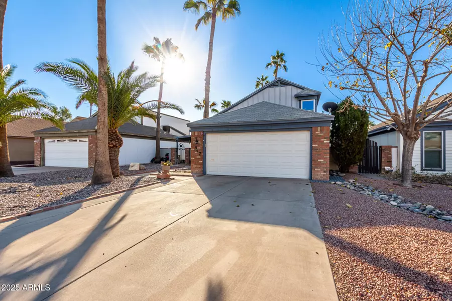 847 E ROCKWELL Drive, Chandler, AZ 85225