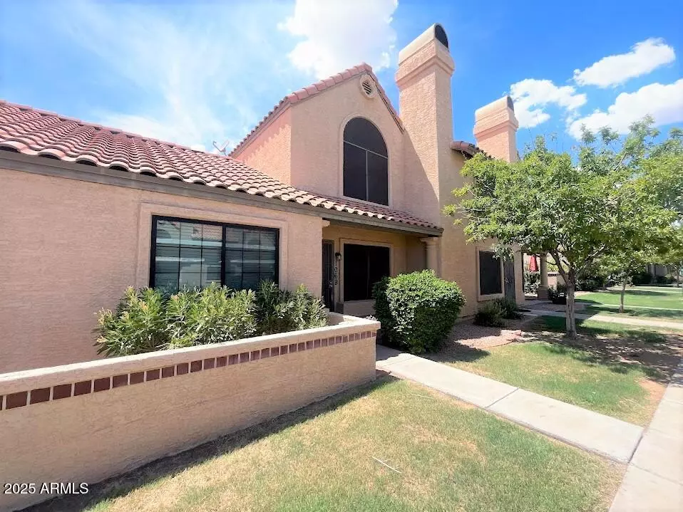 Scottsdale, AZ 85254,5704 E AIRE LIBRE Avenue #1069